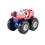 Hot Wheels Monster Trucks Twisted Tredz – 1:43 Pull-Back Creature Vehicle, Styles May Vary