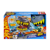 Hot Wheels City Shark Chomp Beach Playset – Figure-8 Stunt, Gap Jump & Speed Snap Track