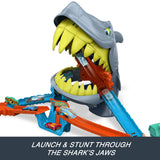 Hot Wheels City Shark Chomp Beach Playset – Figure-8 Stunt, Gap Jump & Speed Snap Track