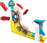 Hot Wheels Monster Trucks Big Air Breakout – 5 Alarm, Slam Launcher & 4 Crushable Cars