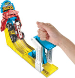 Hot Wheels Monster Trucks Big Air Breakout – 5 Alarm, Slam Launcher & 4 Crushable Cars