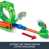 Hot Wheels Monster Trucks Mutant Chaos Loop Challenge – 4 oz. Slime & Wreckin’ Wolf