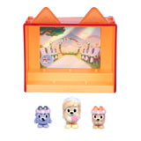 Bluey Fuzzies The Sign Episode Collectibles – 3 Flocked Figures, 5-Slot Display Case & Holographic Card