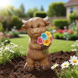 Mainstays 10.75" Solar Highland Cow Garden Statue, Resin Farmhouse Outdoor Décor