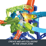 Hot Wheels Stunt Tracks Mid-Air Crash Playset with 1:64 Die-Cast Car, Motorized Booster & Foldable Storage