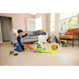 Hot Wheels Monster Trucks Power Smashers Charge & Chase Track Set – 1:24 Skelesaurus, 1:64 Bone Shaker & 2 Crushed Cars