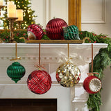 Member’s Mark 7-Piece Oversized Shatterproof Christmas Ornament Set, 150 mm & 200 mm