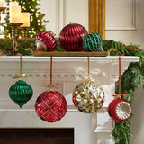 Member’s Mark 7-Piece Oversized Shatterproof Christmas Ornament Set, 150 mm & 200 mm