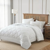 Sutton Place Cooling Comforter – PE/Nylon Lightweight Reversible Cooling Blanket